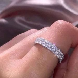 NEW WEDDING ENGAGEMENT WHITE DIAMOND BAND RING